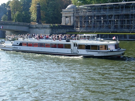 Fahrt auf der Spree