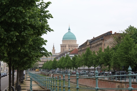 St. Nikolai-Kirche und am Kanal