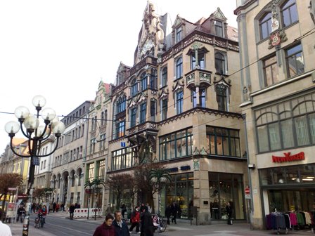 Kaufhaus am westl. Anger