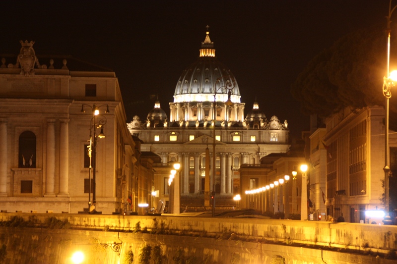 St. Peter bei Nacht