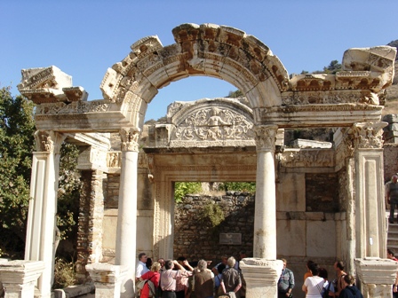 Hadrians-Tempel 